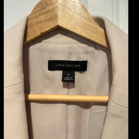 Ann Taylor - One-Button Blazer in Stretch Cotton - Picture 5 of 5